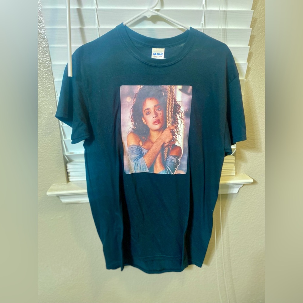 Lisa Bonet tee